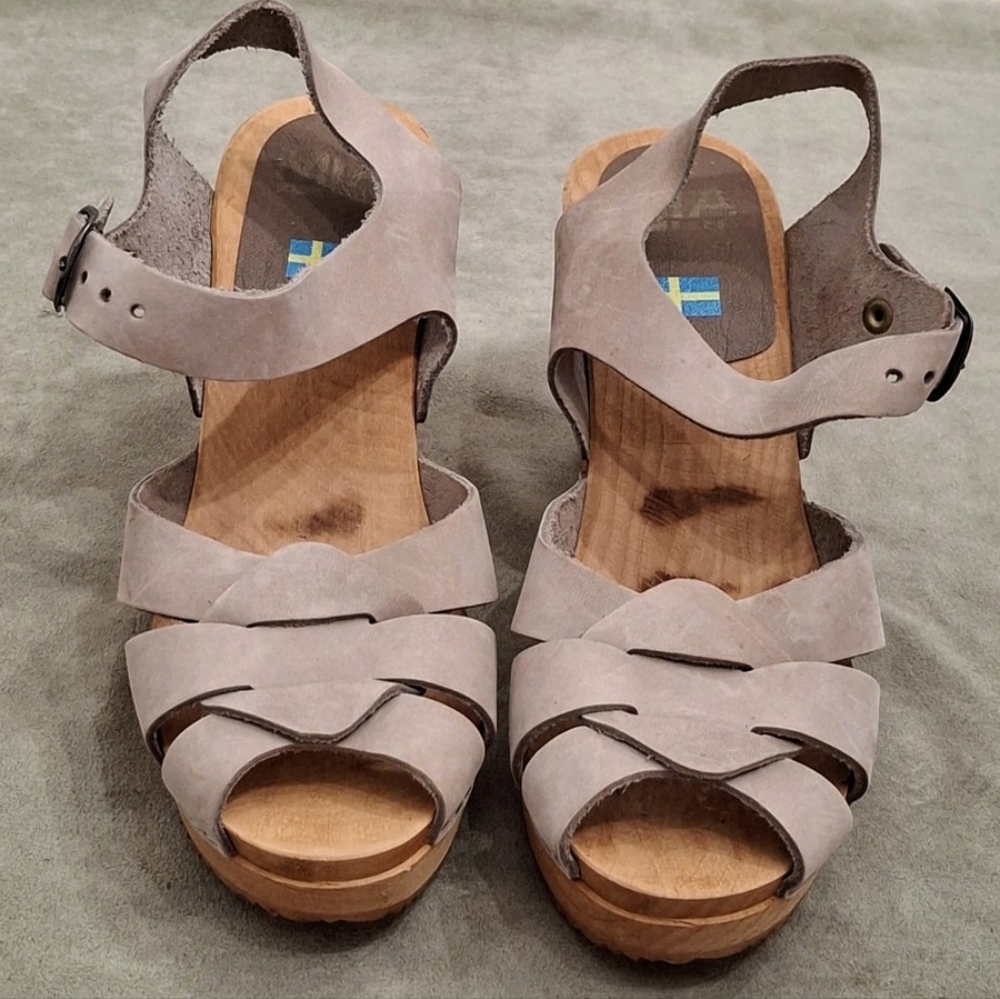 MIA VIVEKA Wooden Heel LEATHER Strappy Platform Sandal